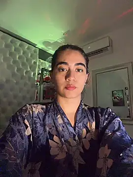 ZarahEvansのライブXXXチャット