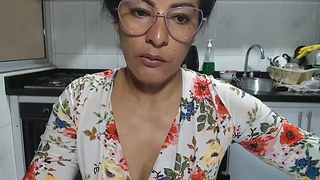 kateleyagrey Chat XXX in diretta