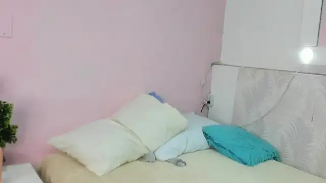 Онлайн чат XXX sophie_blake1