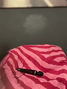 SEXaddictCANDY10 élő XXX-chatje