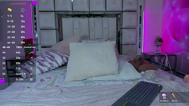 mia_peyton's Live XXX Chat