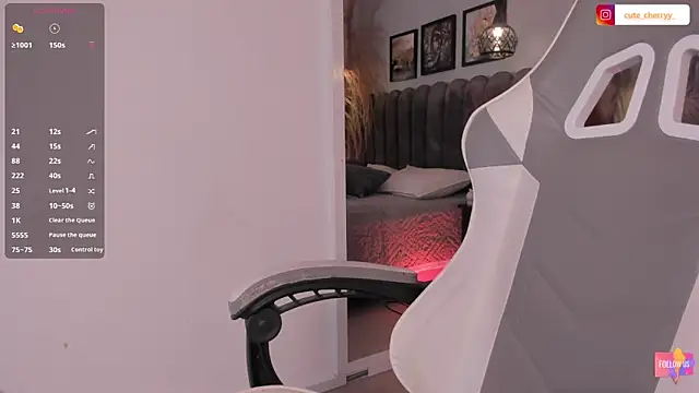 cute__cherry_ élő XXX-chatje