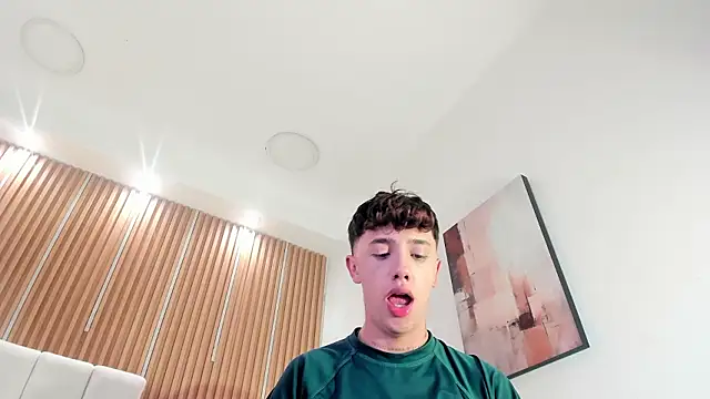 Chat XXX ao vivo de Tomy_Rox