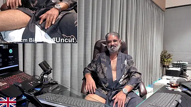 OnlineBossUK Live XXX-Chat