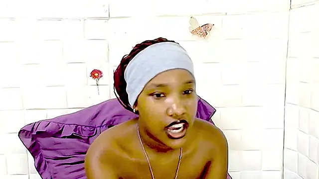 EroticSexyPrada's Live XXX Chat