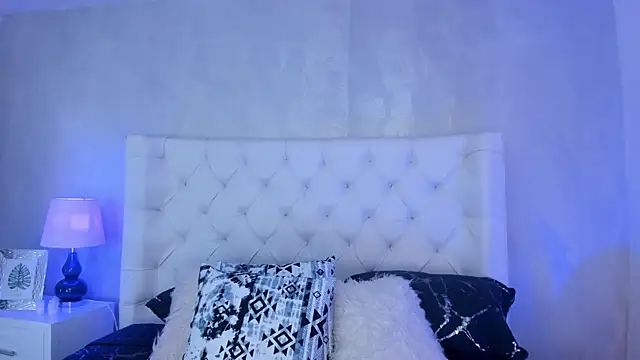 Ivi_jones_ Adlı Modelin Canlı XXX Sohbeti