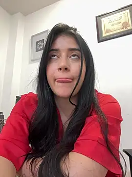 KallyMyller1 Adlı Modelin Canlı XXX Sohbeti