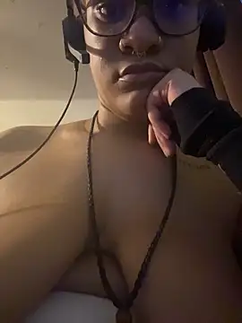 nickytheehawtie's Live XXX Chat