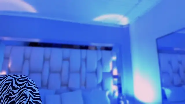 Chat +18 de revenmiller_ ao vivo