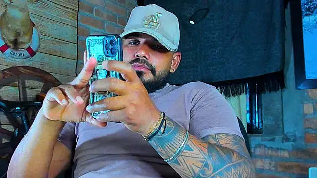 XXX chat uživo modela dominic_jonson