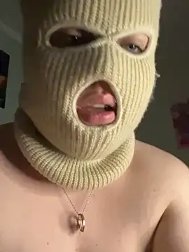 Show modela LisaFix na web-kameri