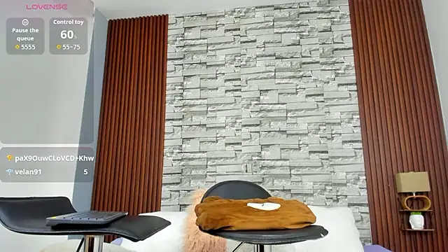 Camillesanto 即時 XXX 聊天