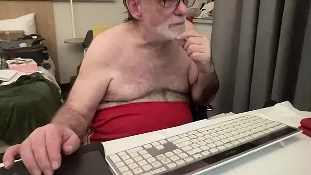 Show modela coach-karl na web-kameri