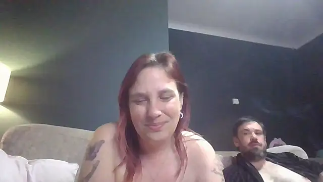 Curvy_Claren Webbikameraesitys