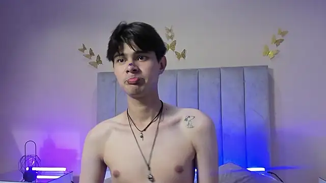 Derek_Sinn: απευθείας συνομιλία ΧΧΧ