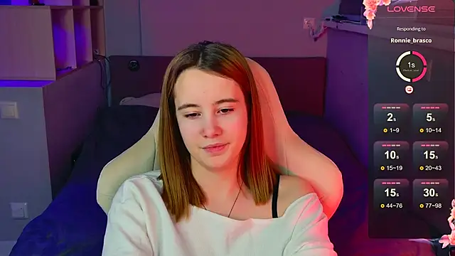 CaeliaaのライブXXXチャット