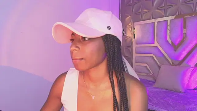 Chat +18 de Queen_perla_ ao vivo