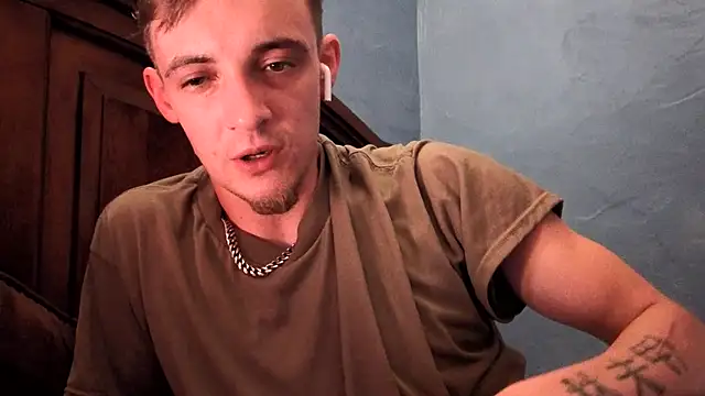 Ilovepussy1911 在線直播表演