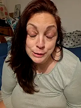 Chat +18 de XSouthlondonNAUGHTYMILFXX ao vivo