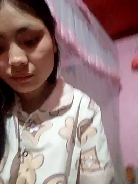 Chat +18 de Hilary-123 ao vivo