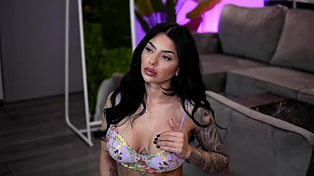 Ivy_Trix: онлайн-секс-чат