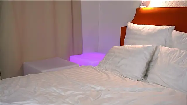 AmiliFox1's Live XXX Chat