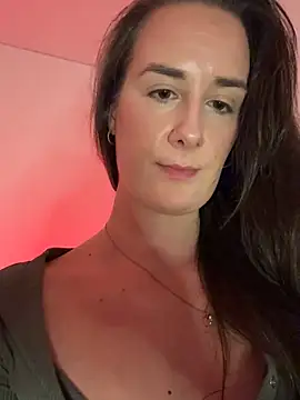 EllaMae Live XXX-Chat