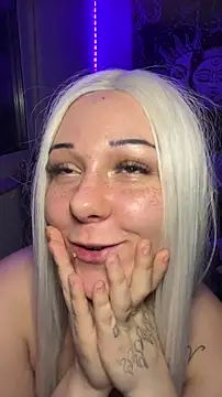 xBluntBunny Adlı Modelin Canlı XXX Sohbeti