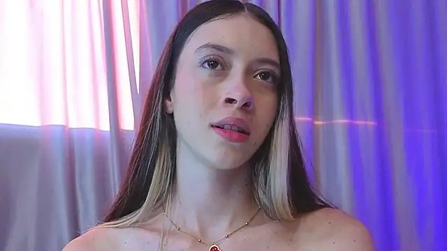 Esmeralda_Candy Live XXX Chat