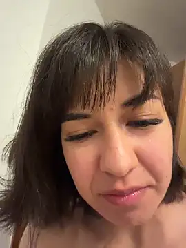 BitchyBratxxx Live XXX Chat