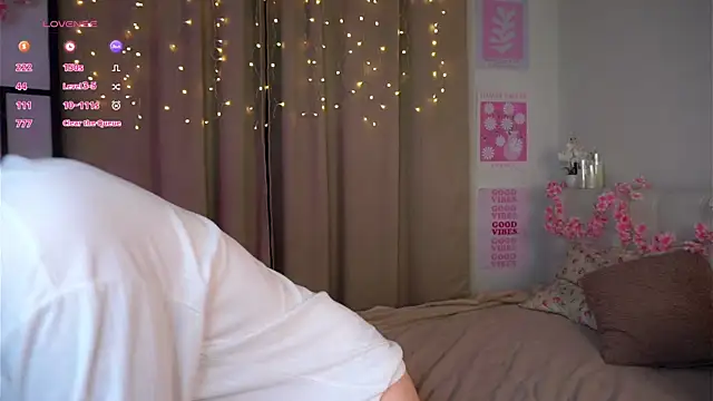 Онлайн чат XXX KathiGulston