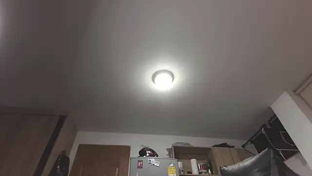 Онлайн чат XXX Cutie_Shy_