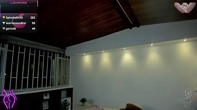 victoria_mooree Chat XXX live