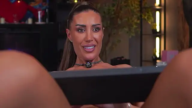 Evelyn_Evyyyのウェブカメラショー