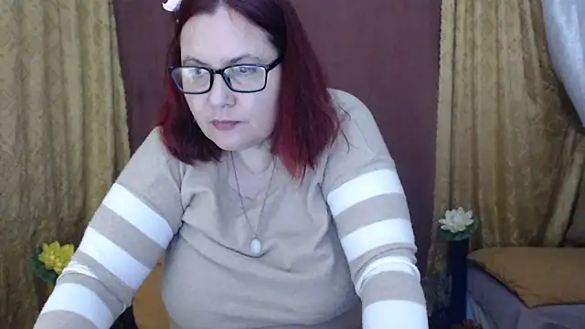 PlayfullMatureのライブXXXチャット