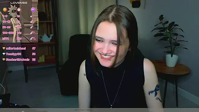 Dilara_xBaby Chat XXX in diretta