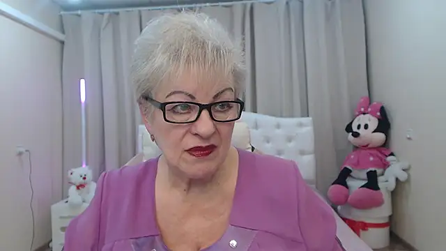 Chat +18 de KayleSmoll ao vivo