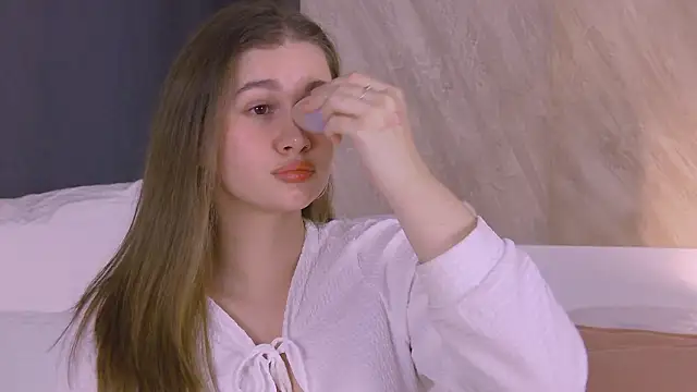 Chatroom XXX en direct de EllieHayes