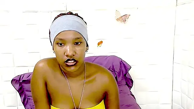 EroticSexyPrada's Live XXX Chat