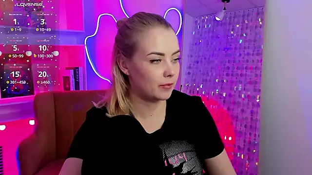 Онлайн чат XXX StephanieSweety