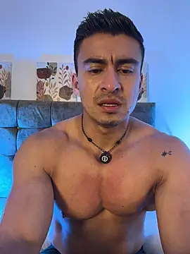 Chris_Clarck লাইভ XXX চ্যাট