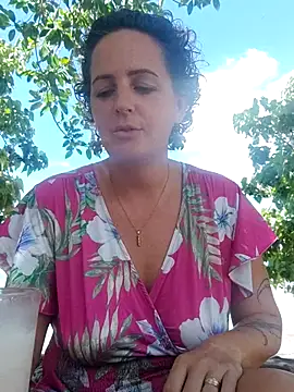 Czat XXX na żywo – emiliemilf