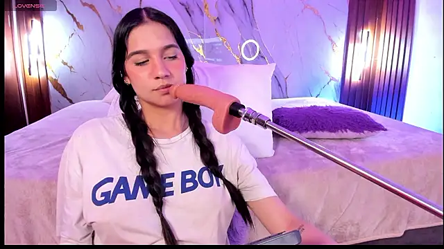 Emmiicute Live XXX-chat