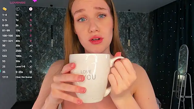 OdellaFrake 在線直播表演