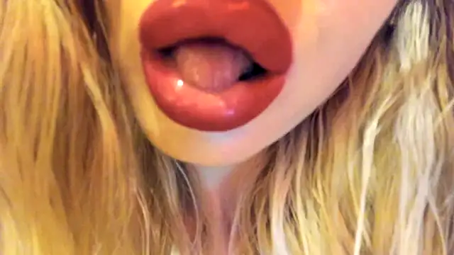 Webkamerová show Politeeliza