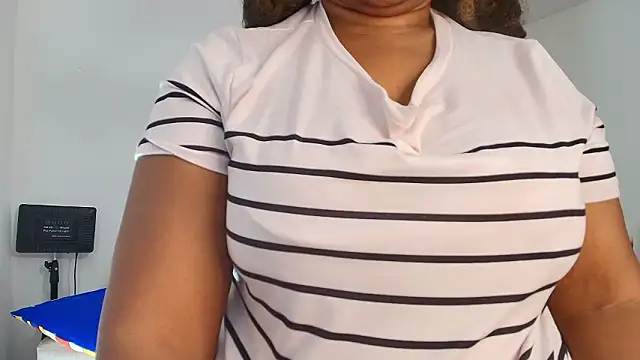 luxy_benet – Naživo XXX chat