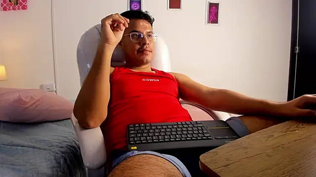 دردشة Liam_ruse الجنسية المباشرة