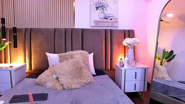 SaraLugo's Live XXX Chat