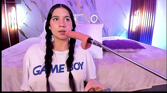 Emmiicute 라이브 XXX 채팅