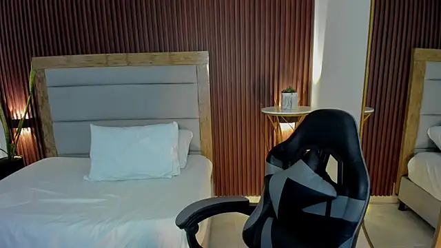 rossie_lanie_ লাইভ XXX চ্যাট